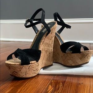 Schutz platform wedges